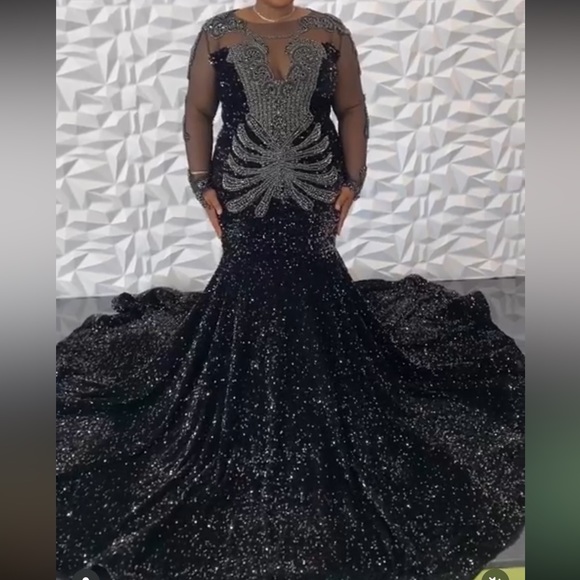 Custom Tania Casini Prom Dress ( CAN BE TAILORED TO ANY SIZE!!) - Picture 2 of 2